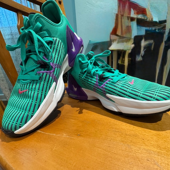 Nike LeBron Witness 6 - Picture 3 of 3